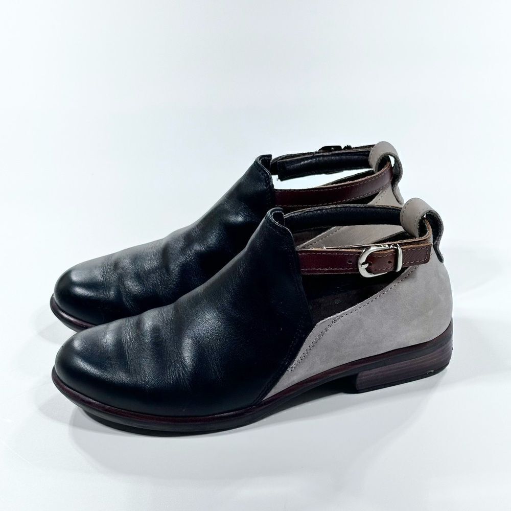 NOAT kamsin black and tan low heel bootie 37